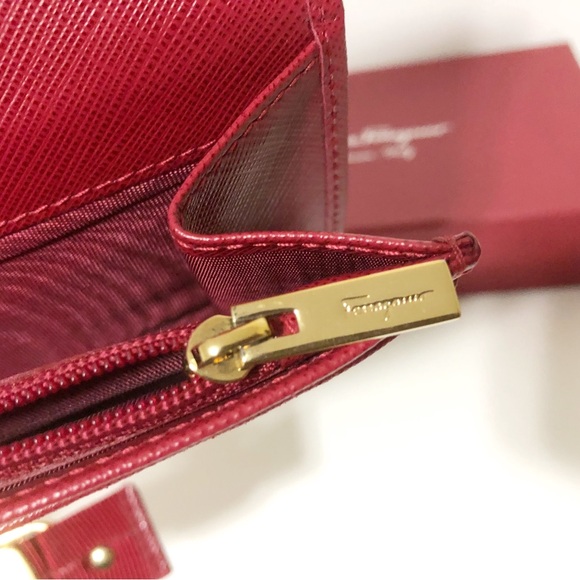 Authentic Salvatore Ferragamo Red Colour Leather Long Wallet Purse - Picture 13 of 15